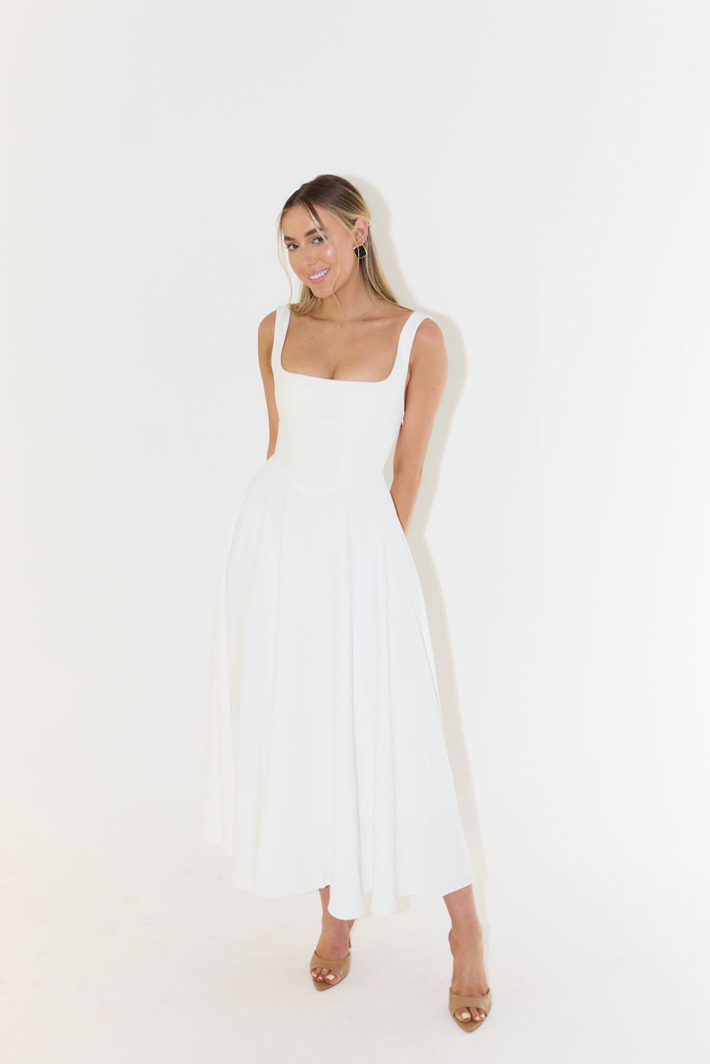 Ellowyn Square Neck Maxi Dress