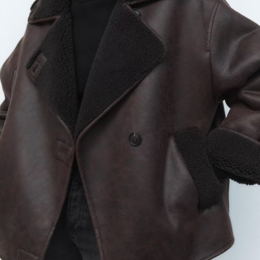 Women’s Oversized Shearling Aviator Jacket - Wide Collar Cuffed Sleeves