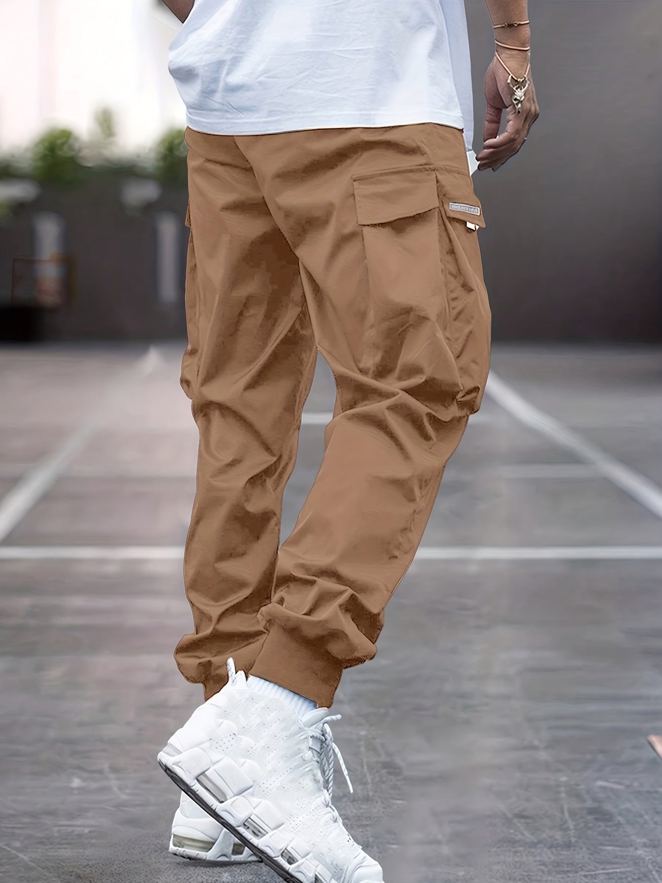 Men's Relaxed-Fit Cuffed Ankle Cargo Jogger Trousers