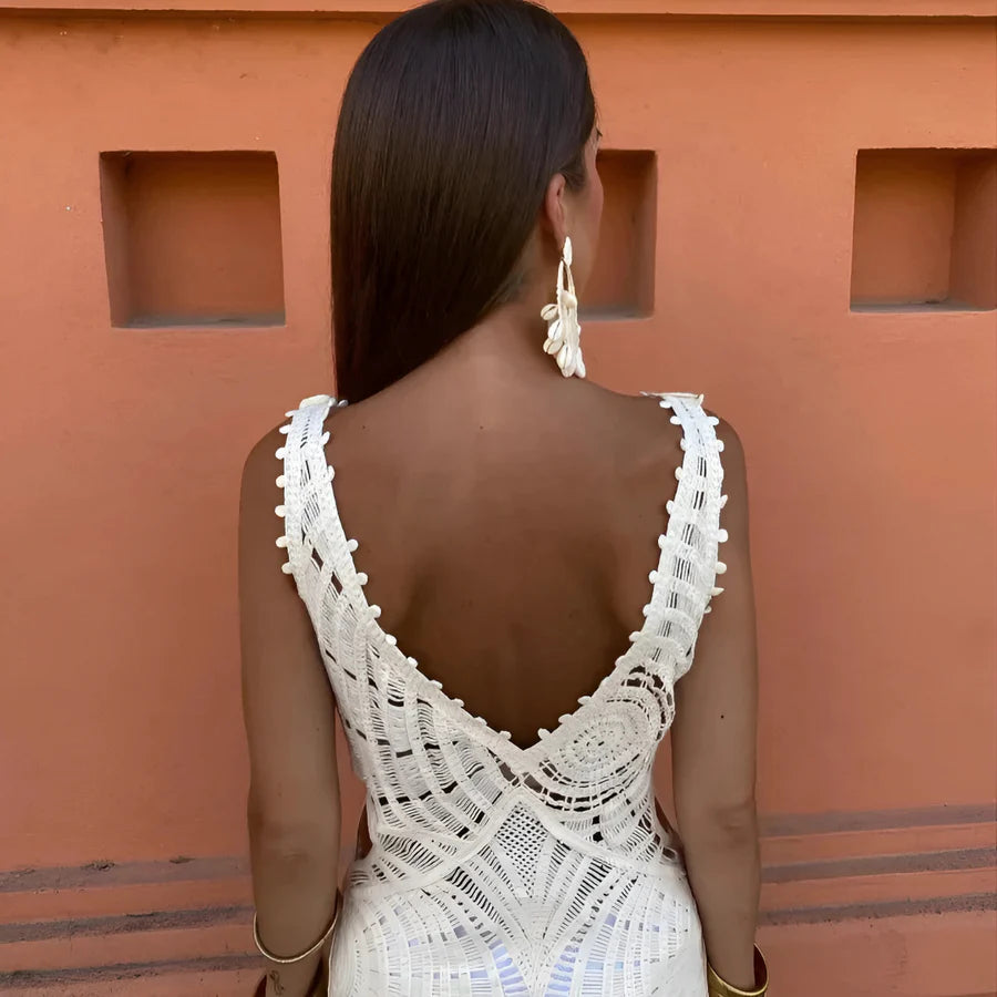 Daisy - Flowing V‑Neck Maxi Dress