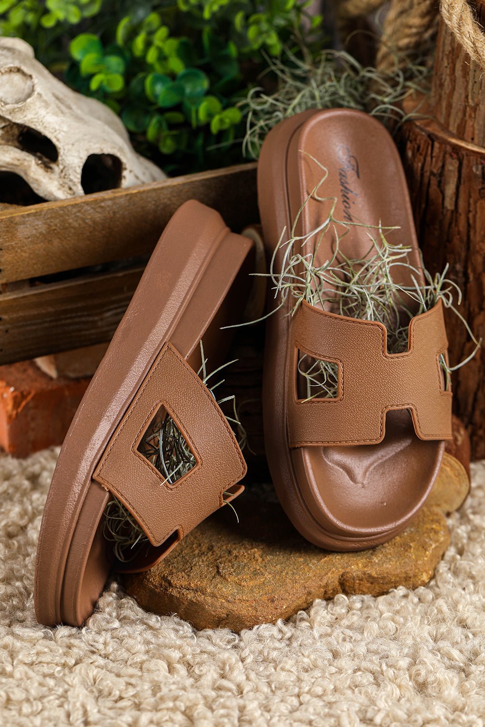 Women's Cut-Out H-Strap Flatform Slip-On Slides
