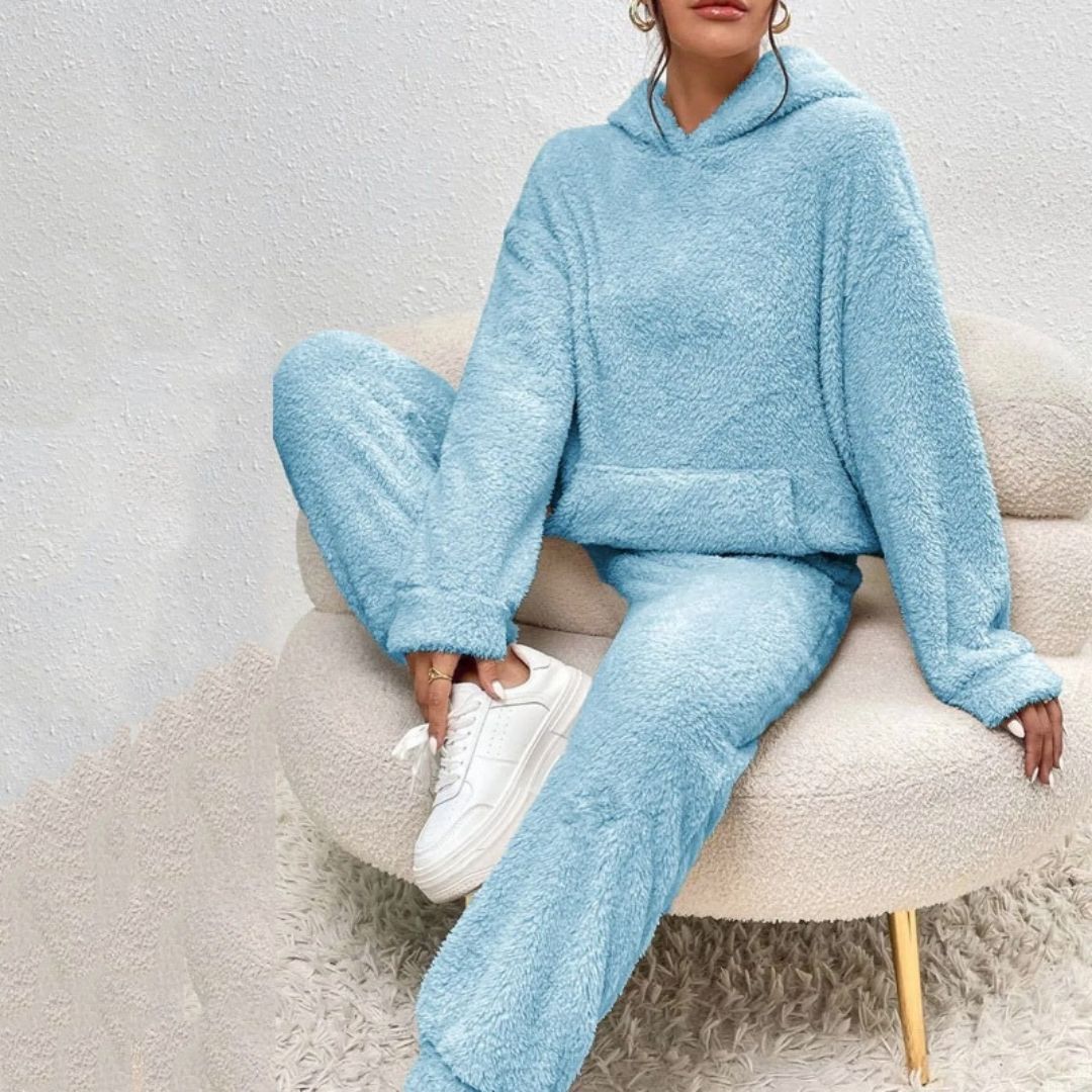 Women’s Cozy Winter Fleece Loungewear Tracksuit Set
