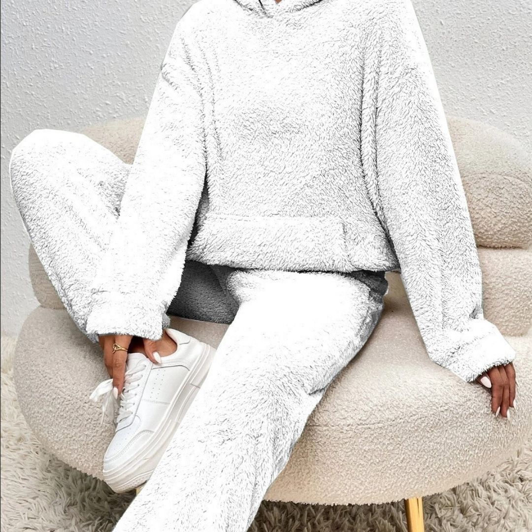 Women’s Cozy Winter Fleece Loungewear Tracksuit Set