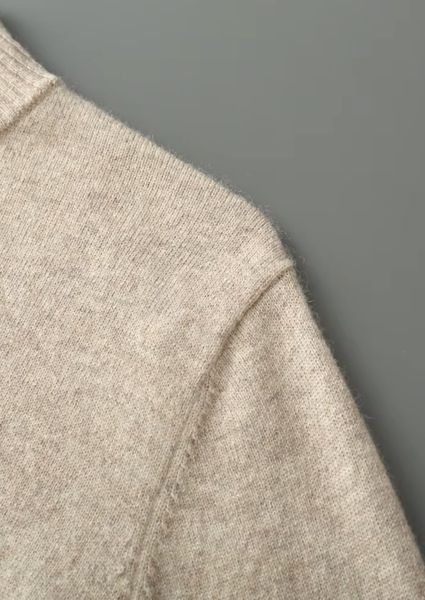 Men’s Half-Zip Pullover – Minimalist High-Neck Sweater
