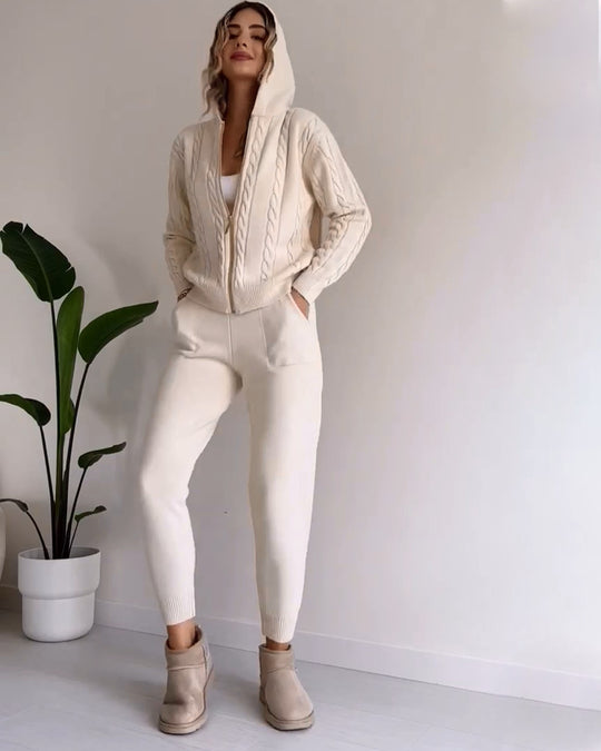 Women’s Two-Piece Lounge Set - Hoodie Jogger