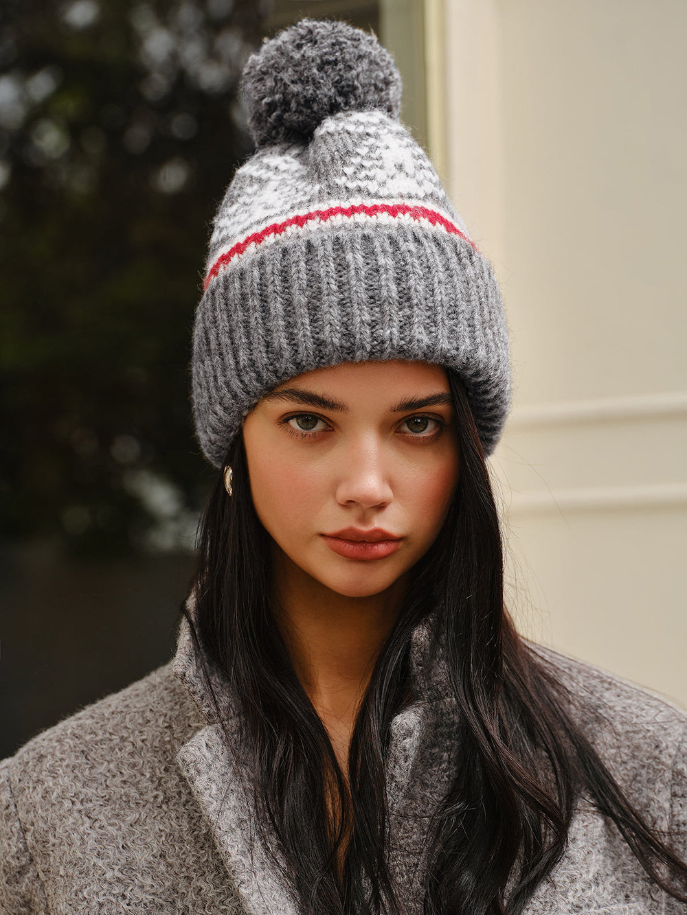 Women’s Winter Pom Knit Beanie - Cozy Cold-Weather Accessory