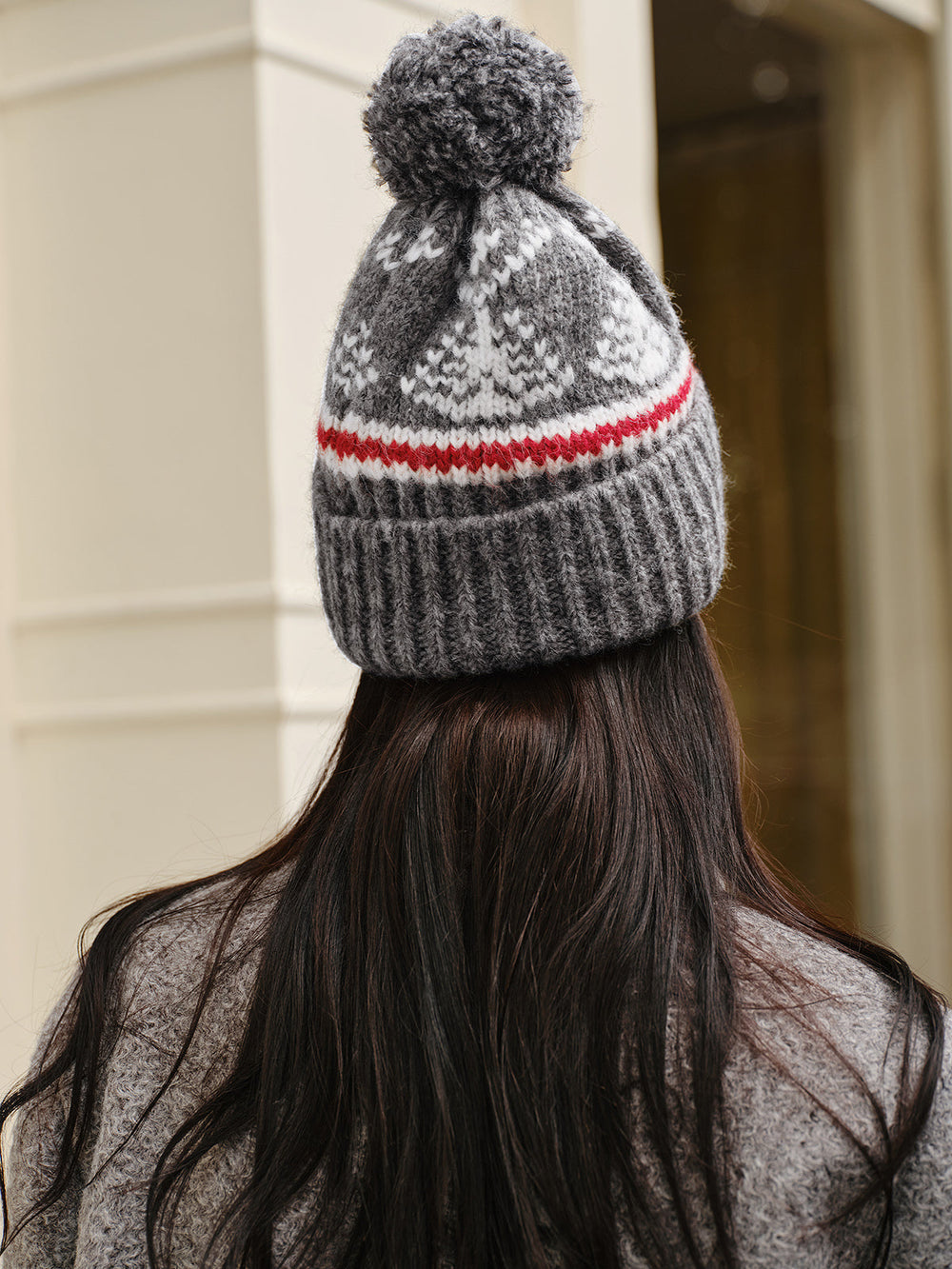 Women’s Winter Pom Knit Beanie - Cozy Cold-Weather Accessory