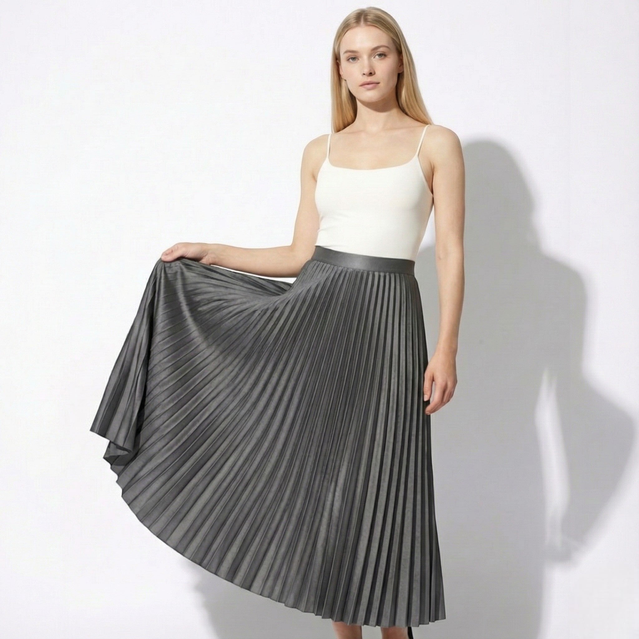 Women’s Pleated Skirt