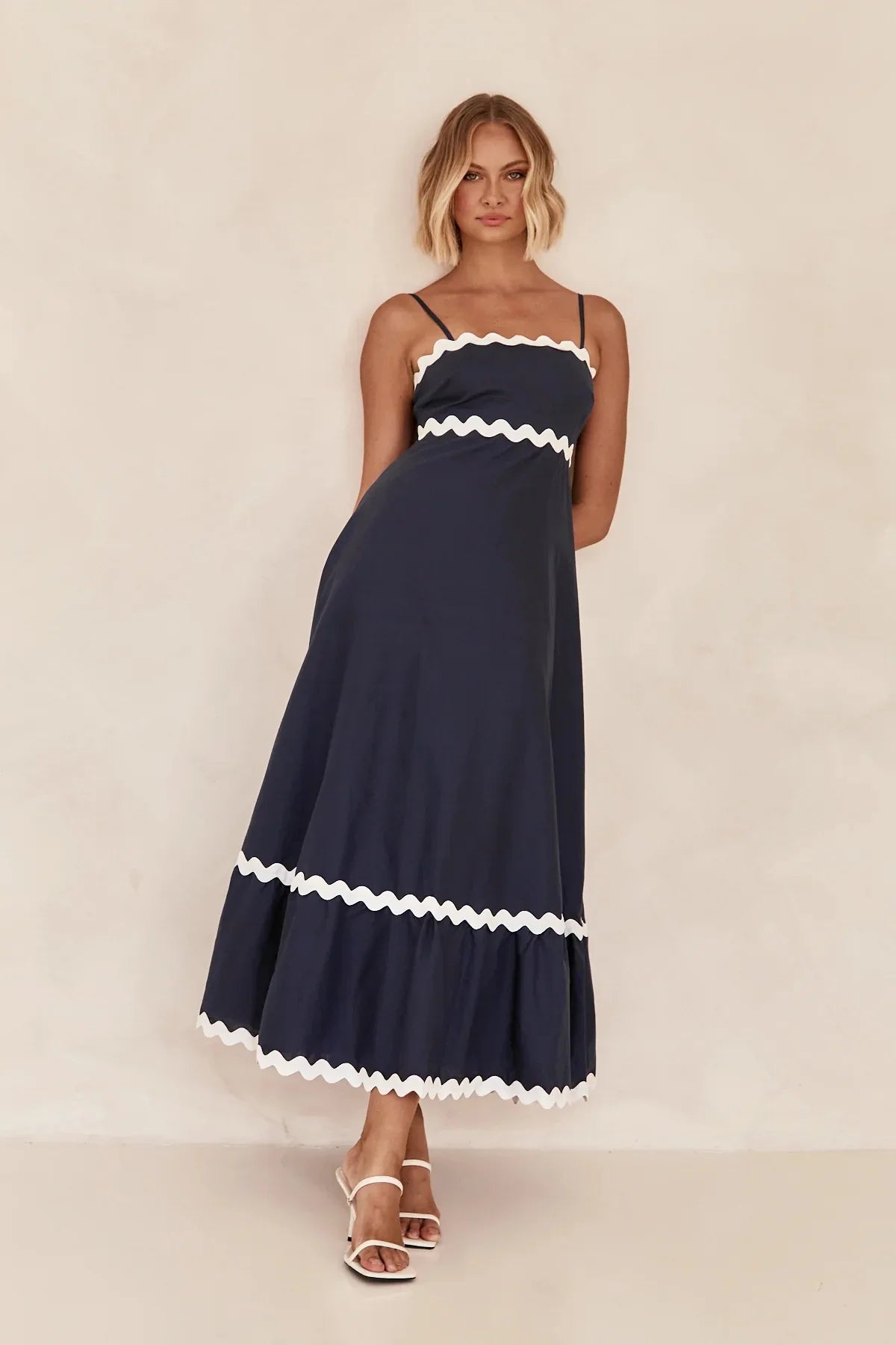 Margot – Contrast Trim Maxi Dress