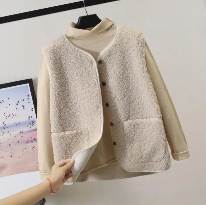 Women’s Textured Fleece Vest – Sleeveless & Layering Essential