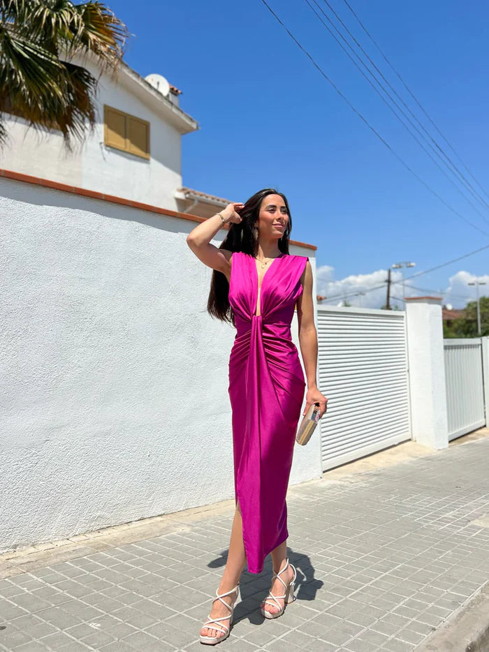 Donna - Elegant Pleated Maxi Dress