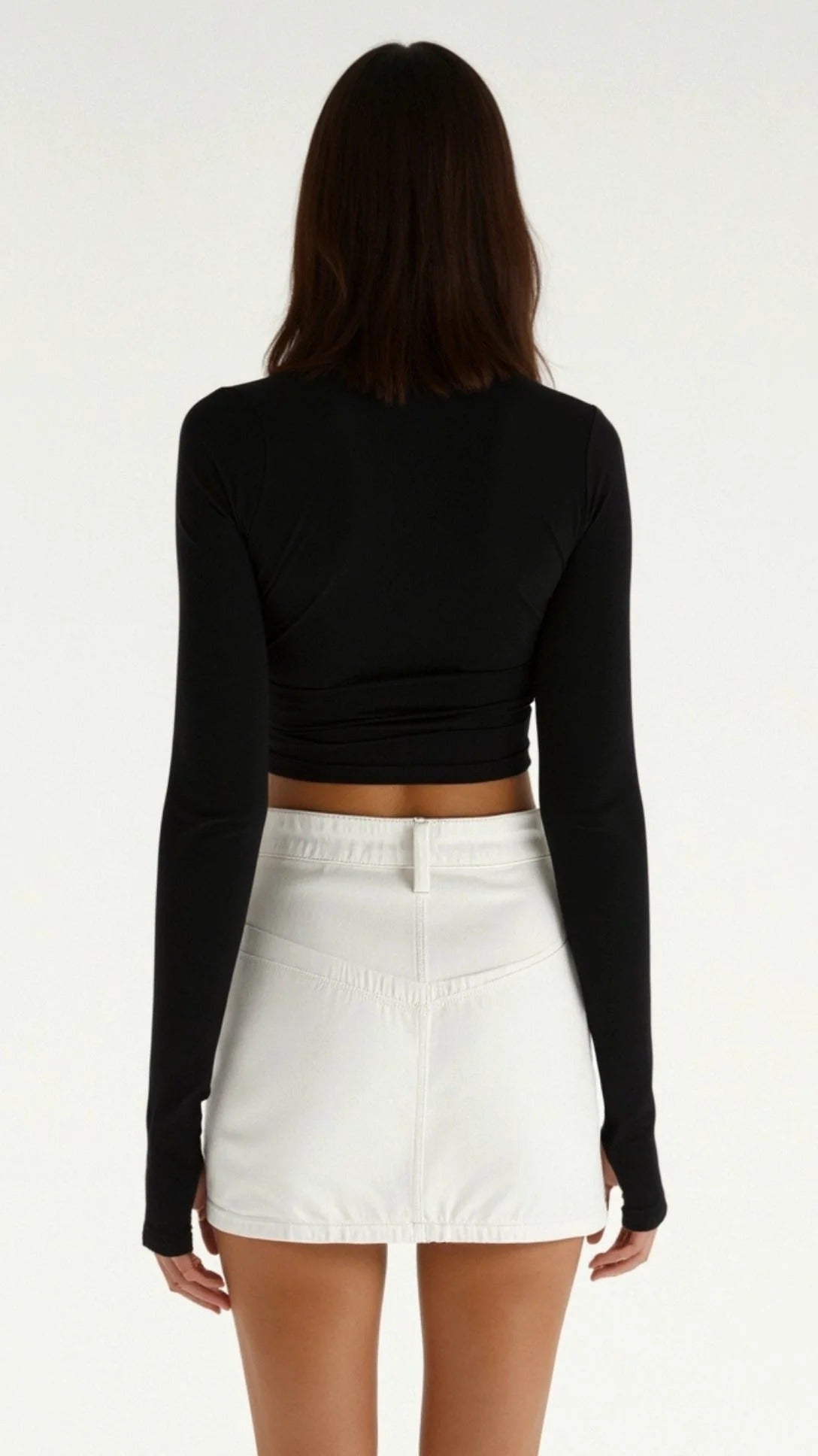 Women’s Long Sleeve Fitted Crop Top - Sleek Everyday Essential