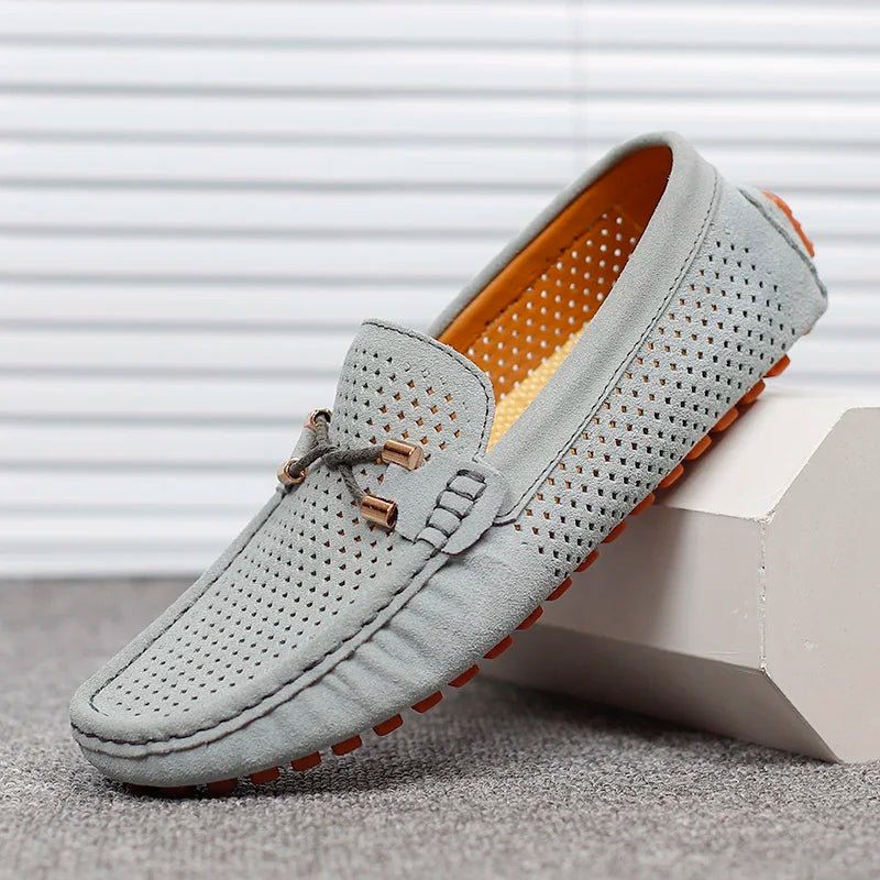 Men's Perforated Suede Slip-On Loafers Contrast Sole - Grau