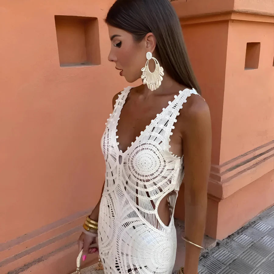 Daisy - Flowing V‑Neck Maxi Dress
