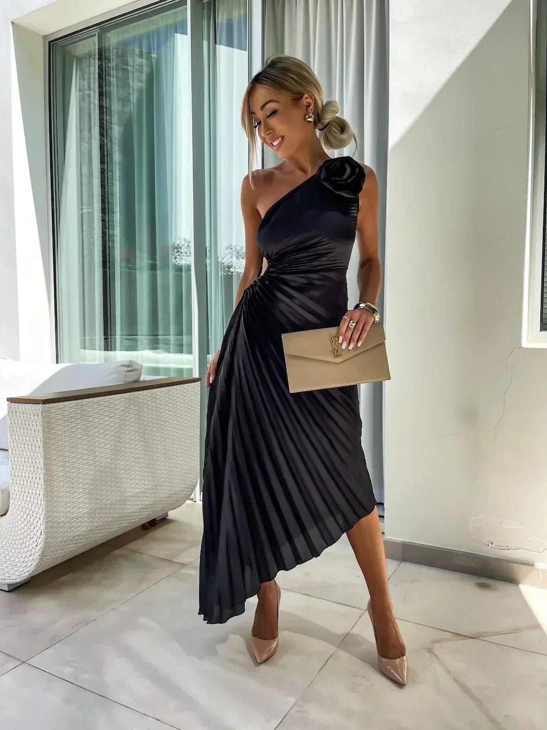 Women's One-Shoulder Pleated Midi Dress Asymmetric Floral-Detail - Black